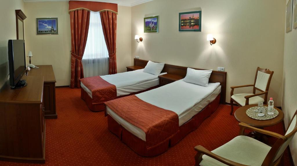 Hotel Ukraine Rivne Ruang foto
